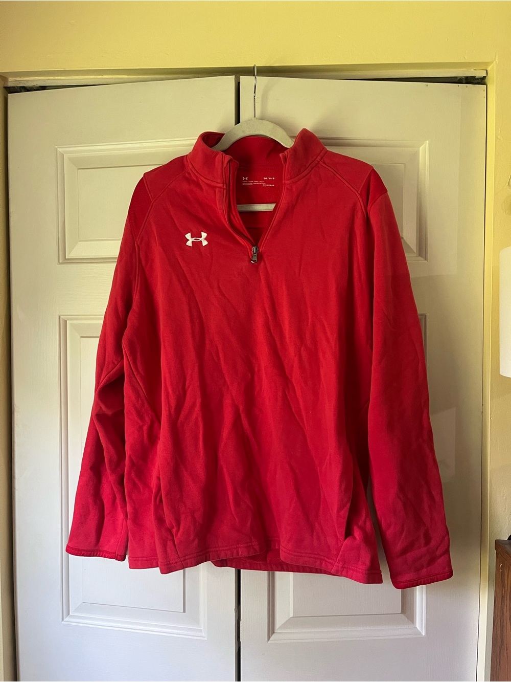 Under Armour Zip up size Large